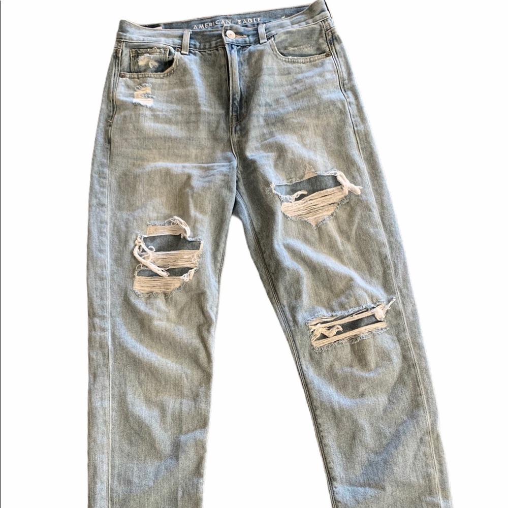 American eagle mom jeans